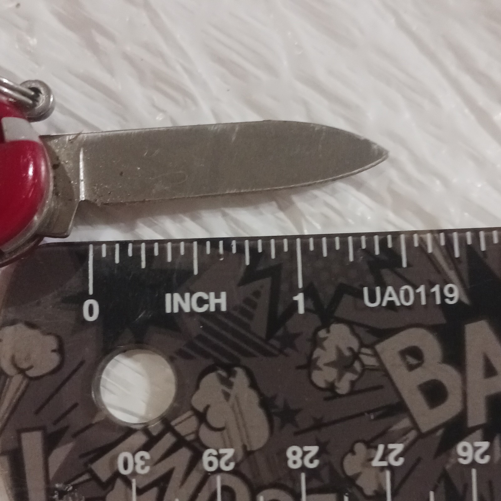 Victorinox Classic SD Swiss Army Multi-Tool Red 6-Tool Keyring 2in Blade
