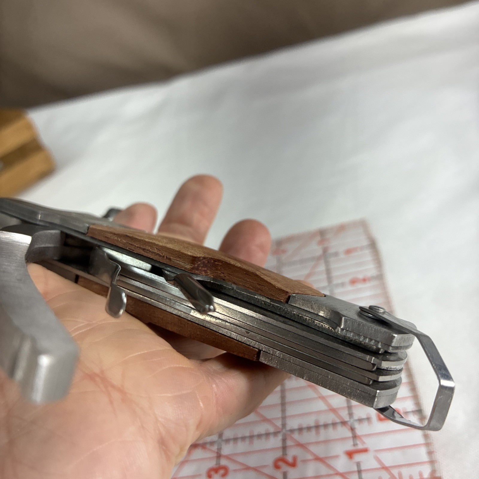 Sheffield Multi Tool Pocket Knife Cutters Saw Hammer File Pliers Camping