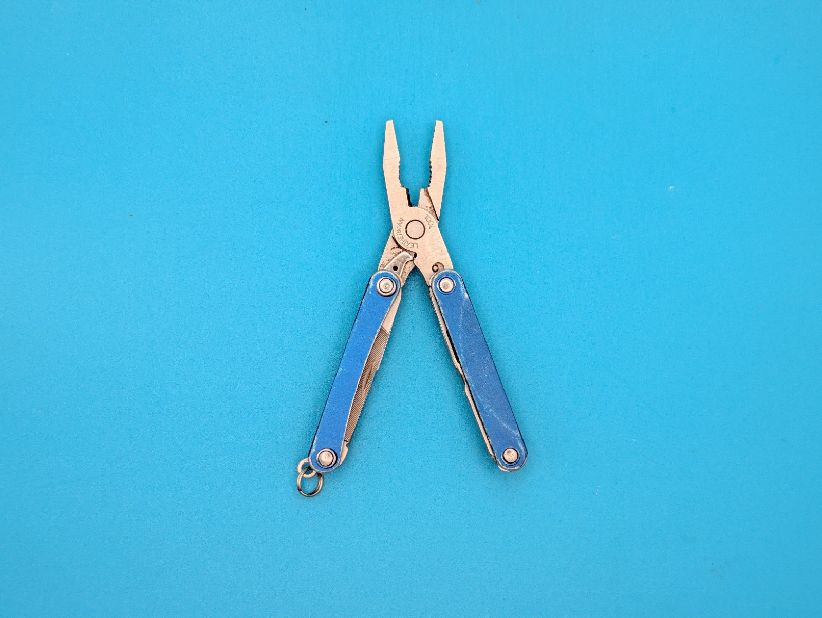Leatherman SQUIRT PS4 Multi-Tool With Pliers Scissors Knife BLUE!