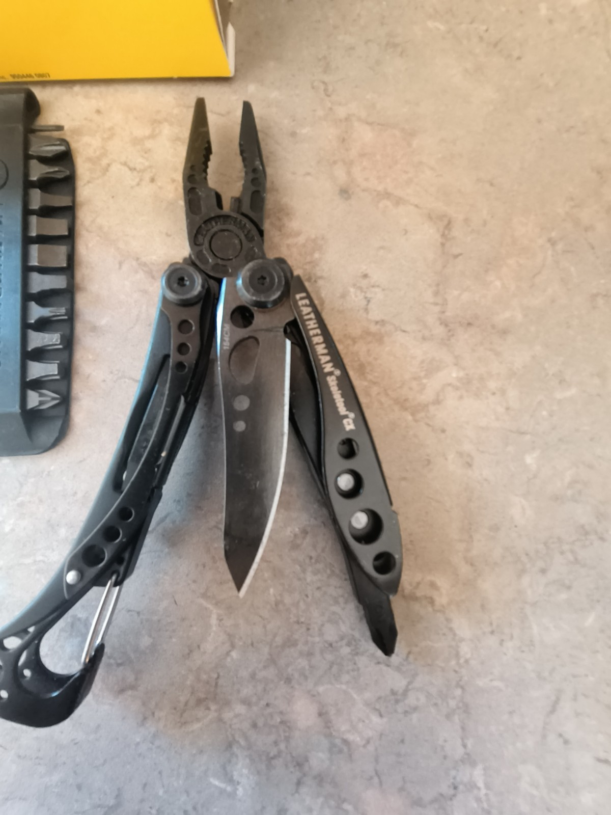 Leatherman Skeletool CX Onyx 833129 Mutli-Tool/Bit Kit/Nylon Sheath 934860