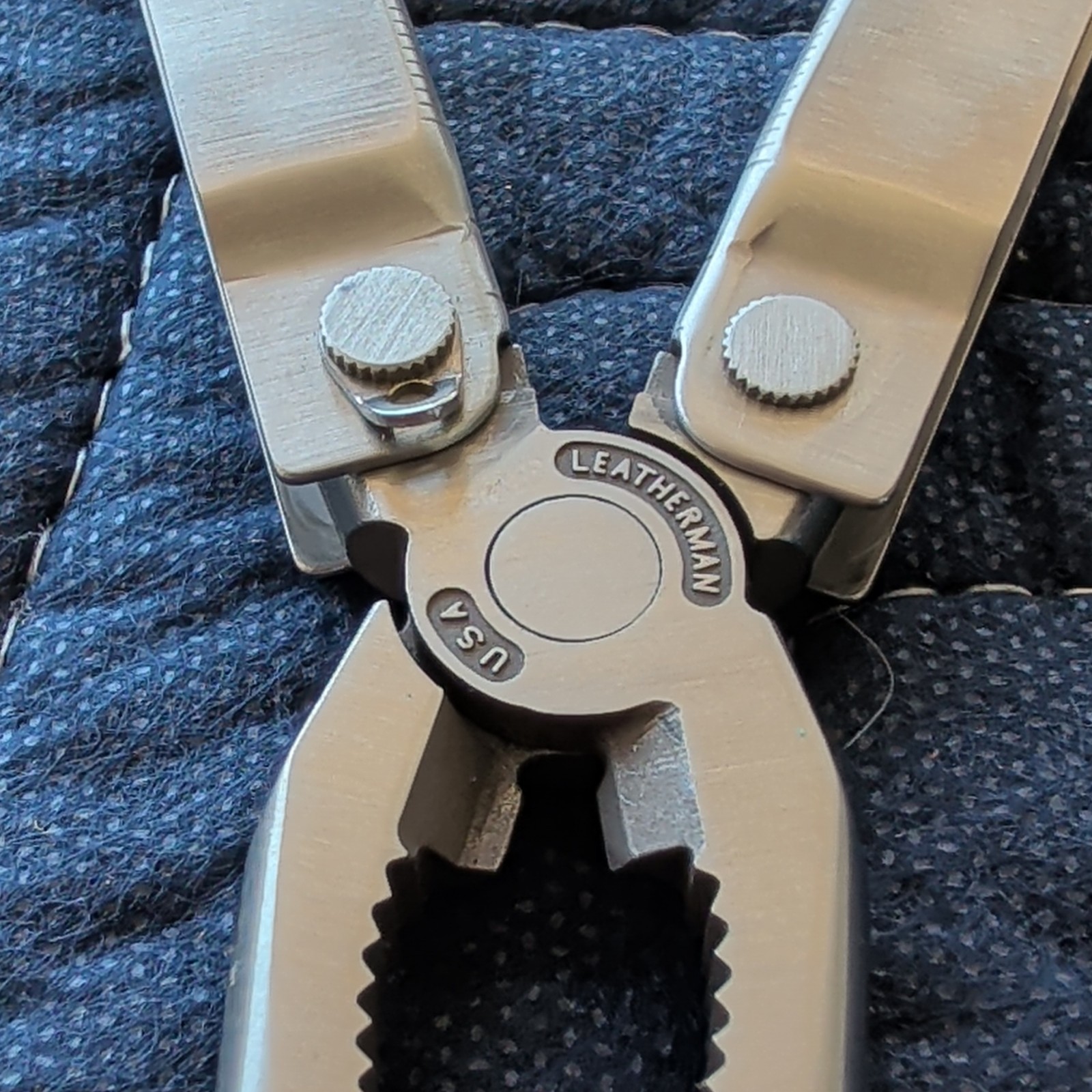 Leatherman PST II Multi-Tool 9-in-1 Stainless Steel w/ Sheath, 2-1/2″ Blade