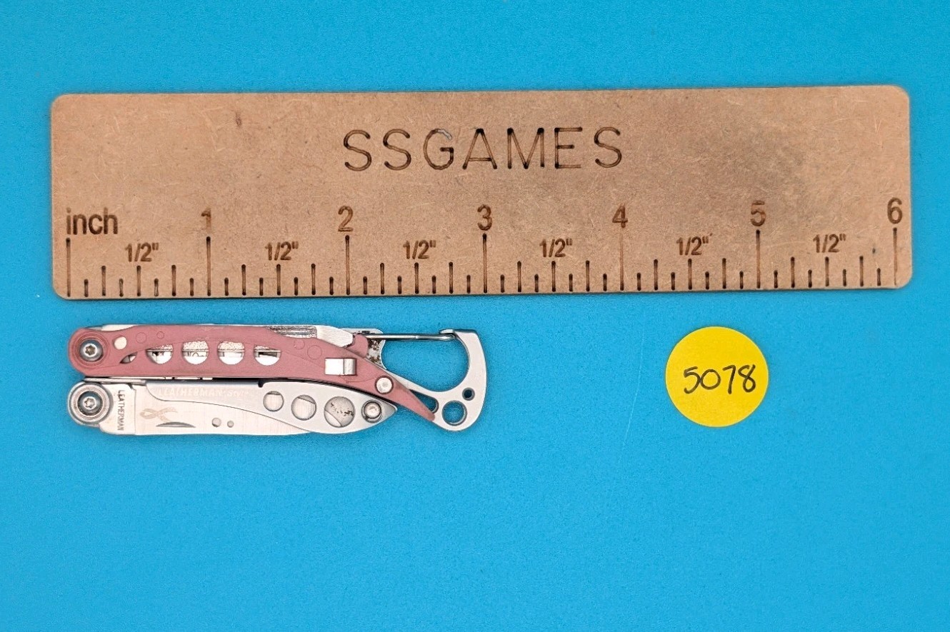 Rare Early Retired PINK Leatherman Style CS Multitool, Cancer Foundation