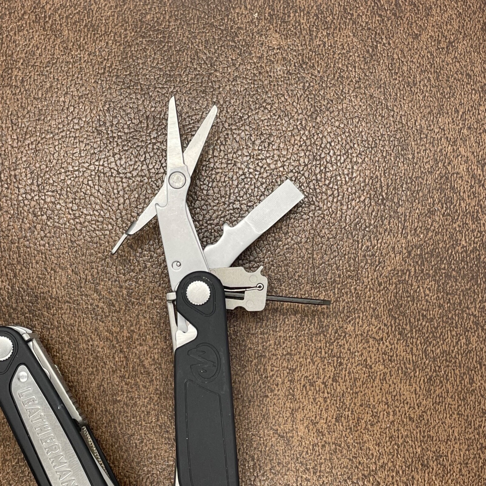 NEW Retired Leatherman Charge AL Multi-tool sheath, metric bits, pocket clip