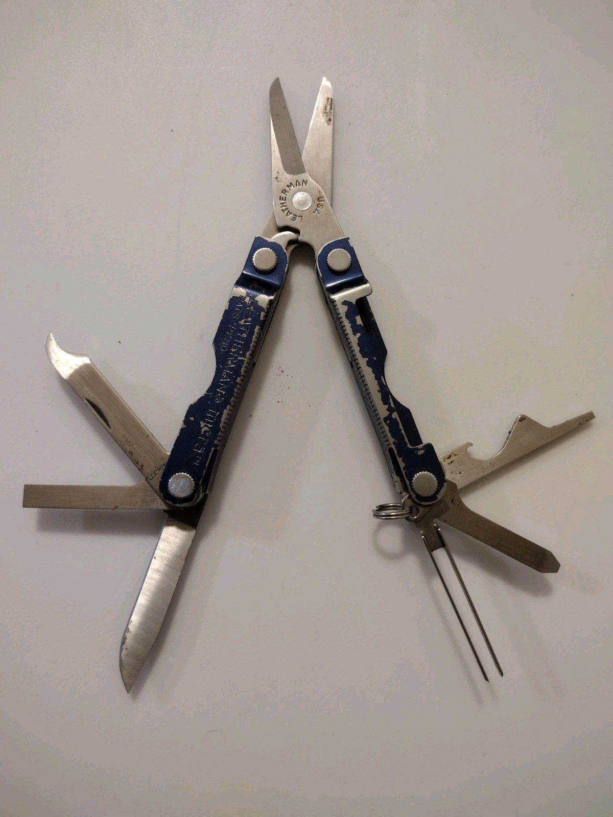 Leatherman Micra 10 in 1 Multitool Stainless Steel Hiking Camping Fishing Blue