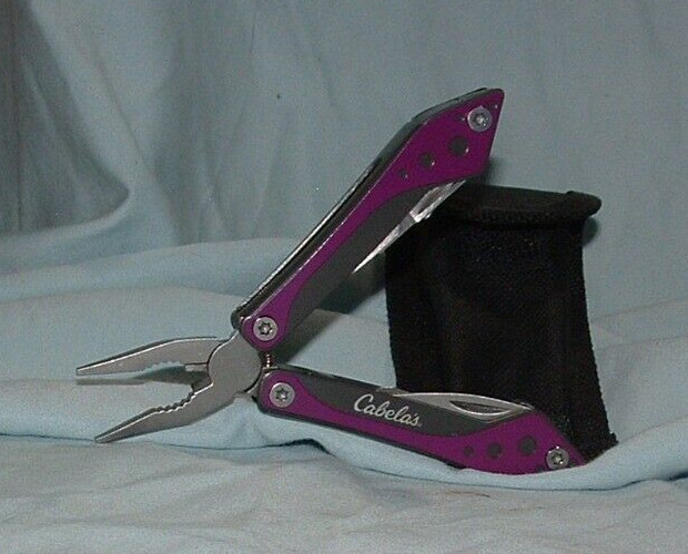 Cabelas SS Multi-Tool, –Pre Owned