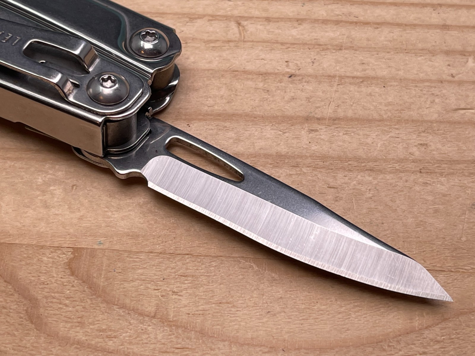 Leatherman Bolster Folding Multi-tool Knife Plier