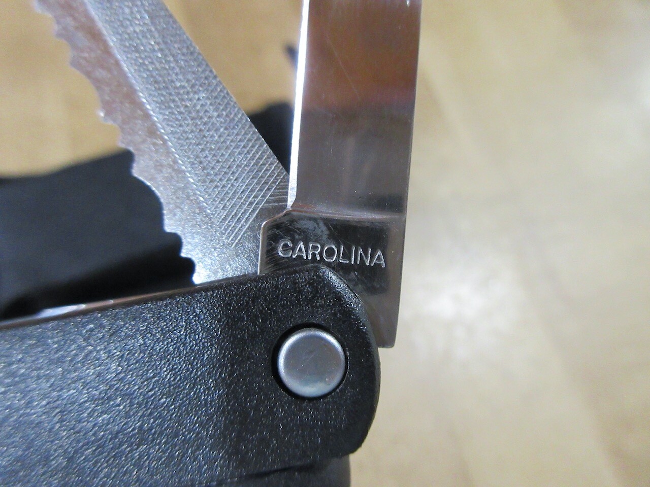 Carolina Multi Tool inc compass & light in nylon Sheath (w10)