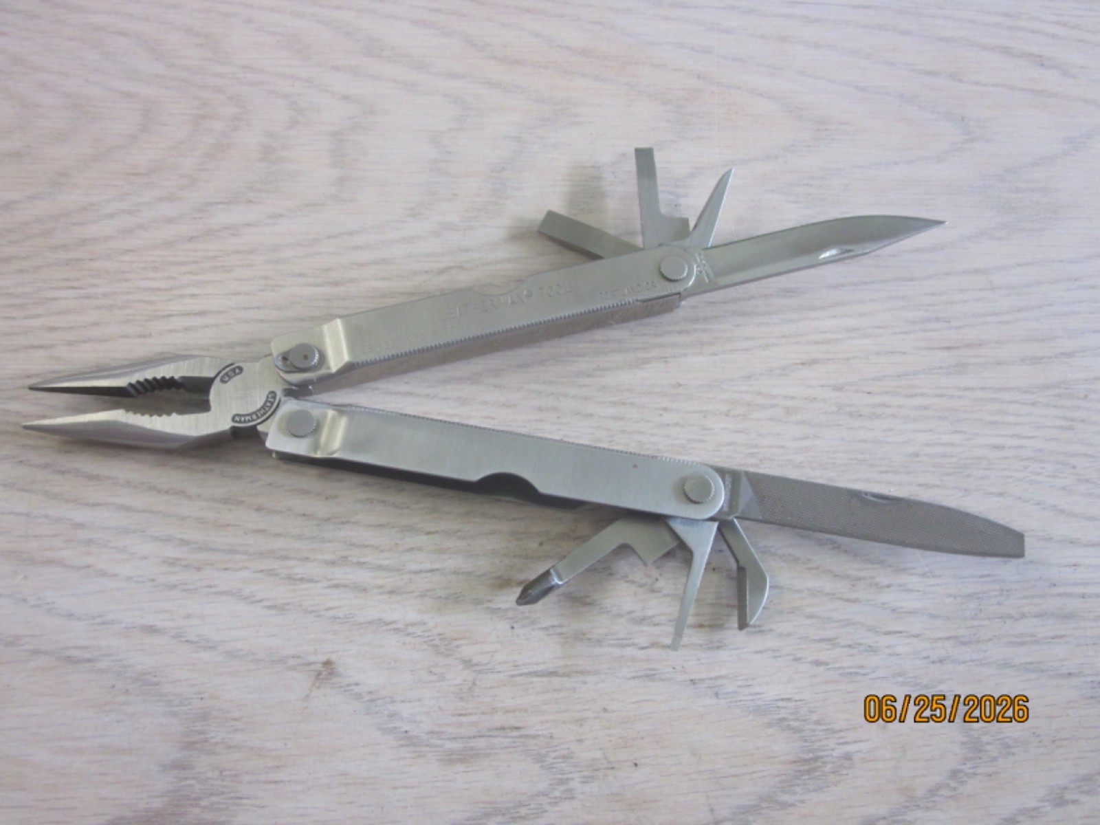 VTG ORIG. LEATHERMAN DATED 03-1995 MULTI PLIERS TOOL W/BROWN CASE “LOOKS UNUSED”
