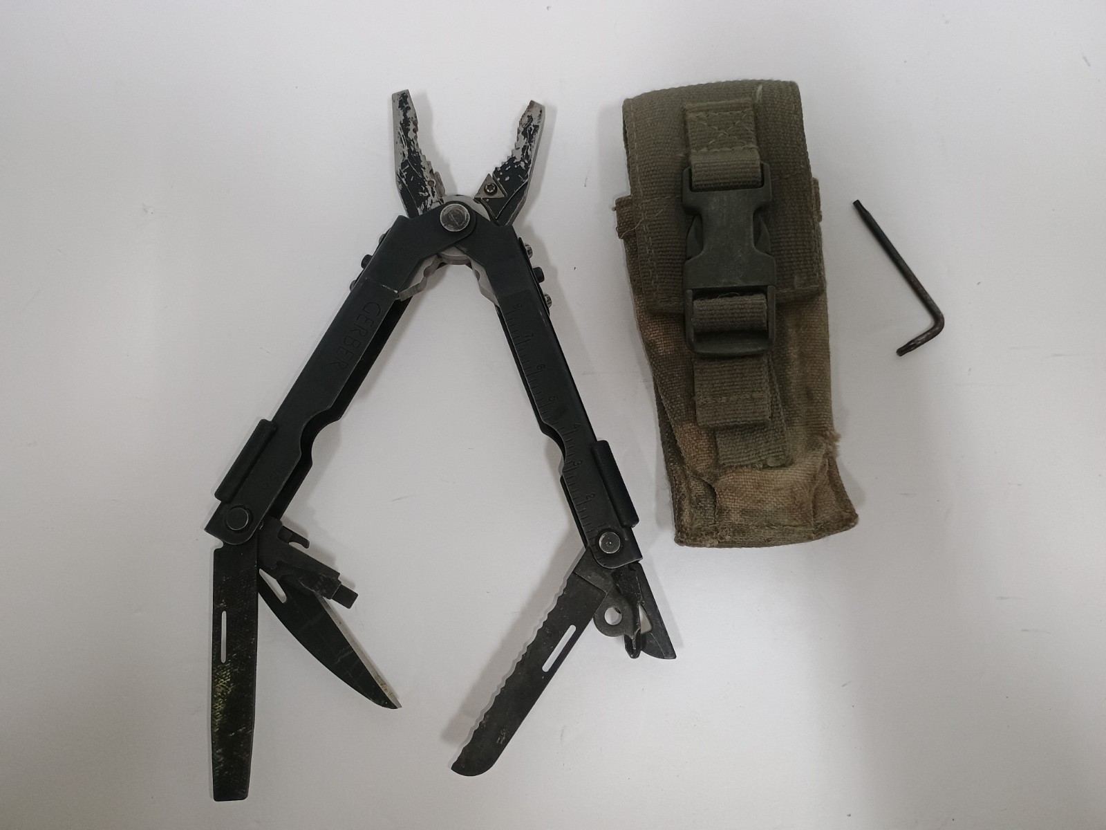 Gerber MP600 Multi Tool Multi plier Military Issue Black Camo Sheath w/Allen Key