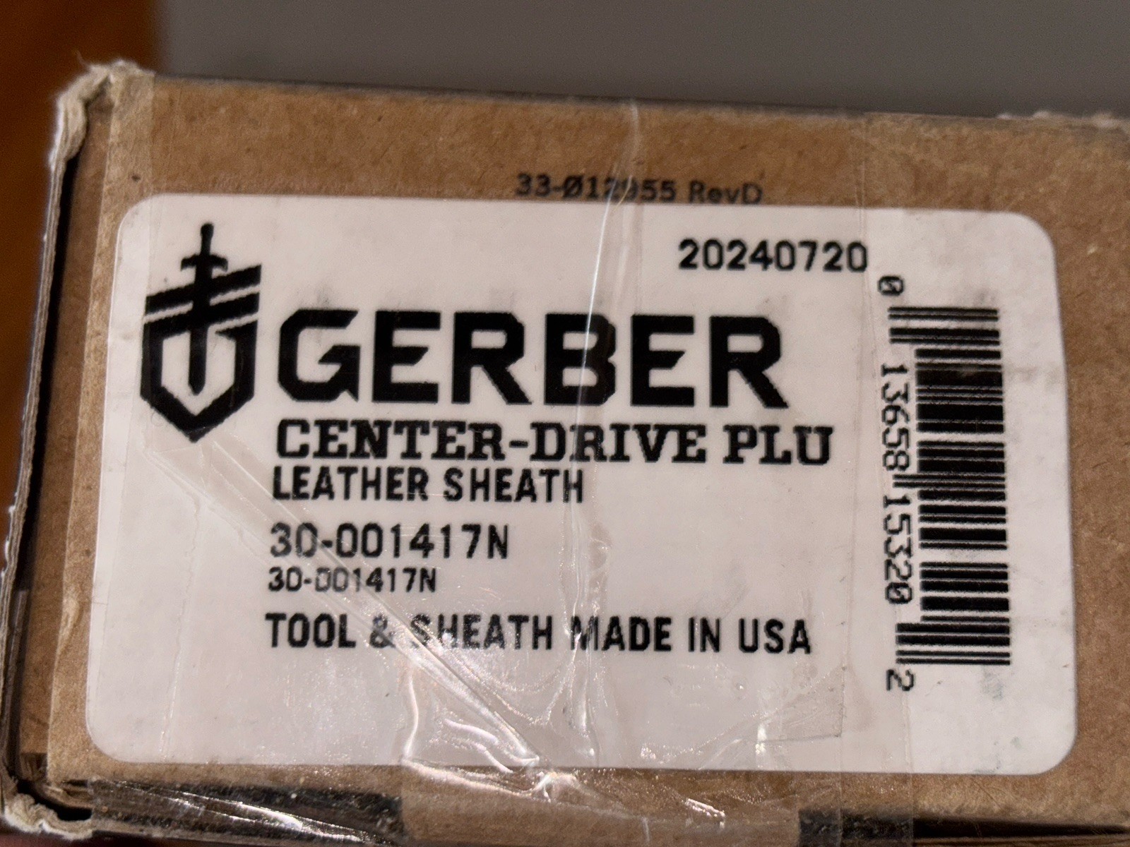 Gerber Gear Center-Drive Plus Multitool – Includes 3.25 Plain Edge Knife, Needle