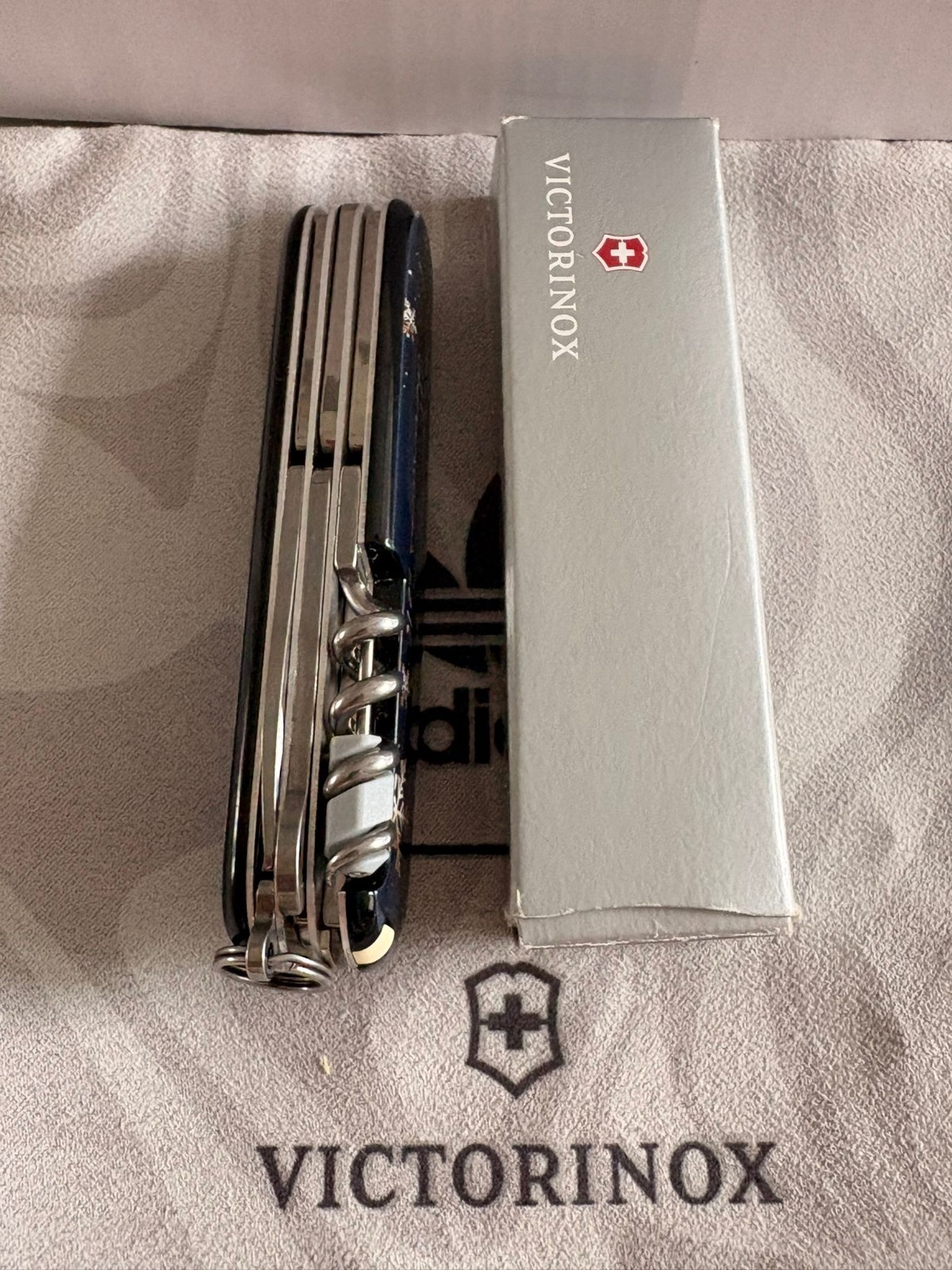 RARE Victorinox All you wish 2016 Christmas knife only 5000 made NIB