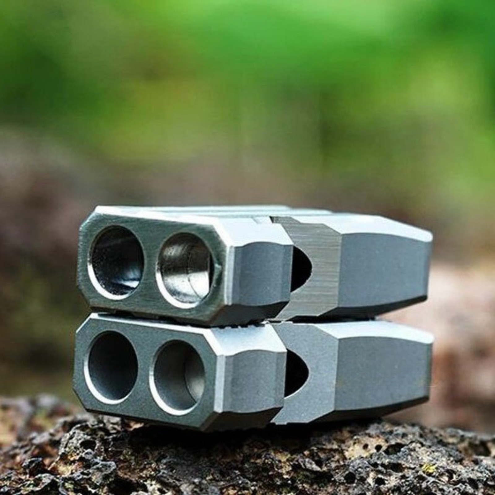 EDC Titanium Portable Keychain Treble Whistle Neklace Outdoor Cmaping Travel