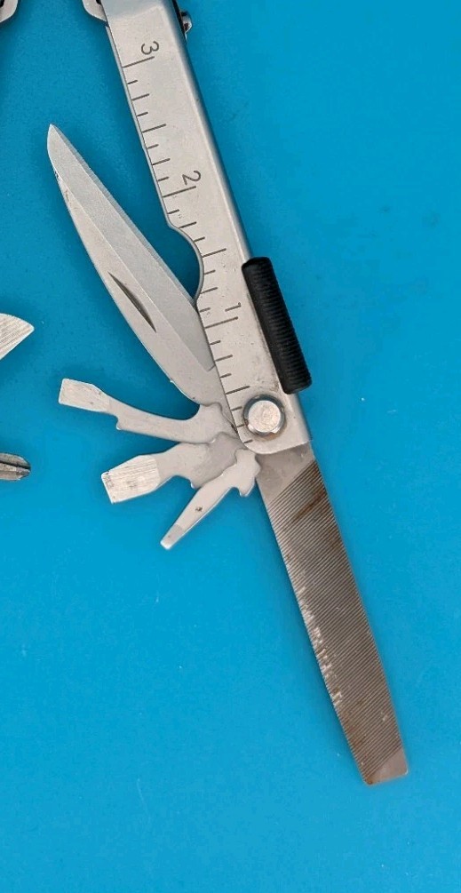 Gerber MP600 Silver Multi-Tool Needle Nose Pliers!