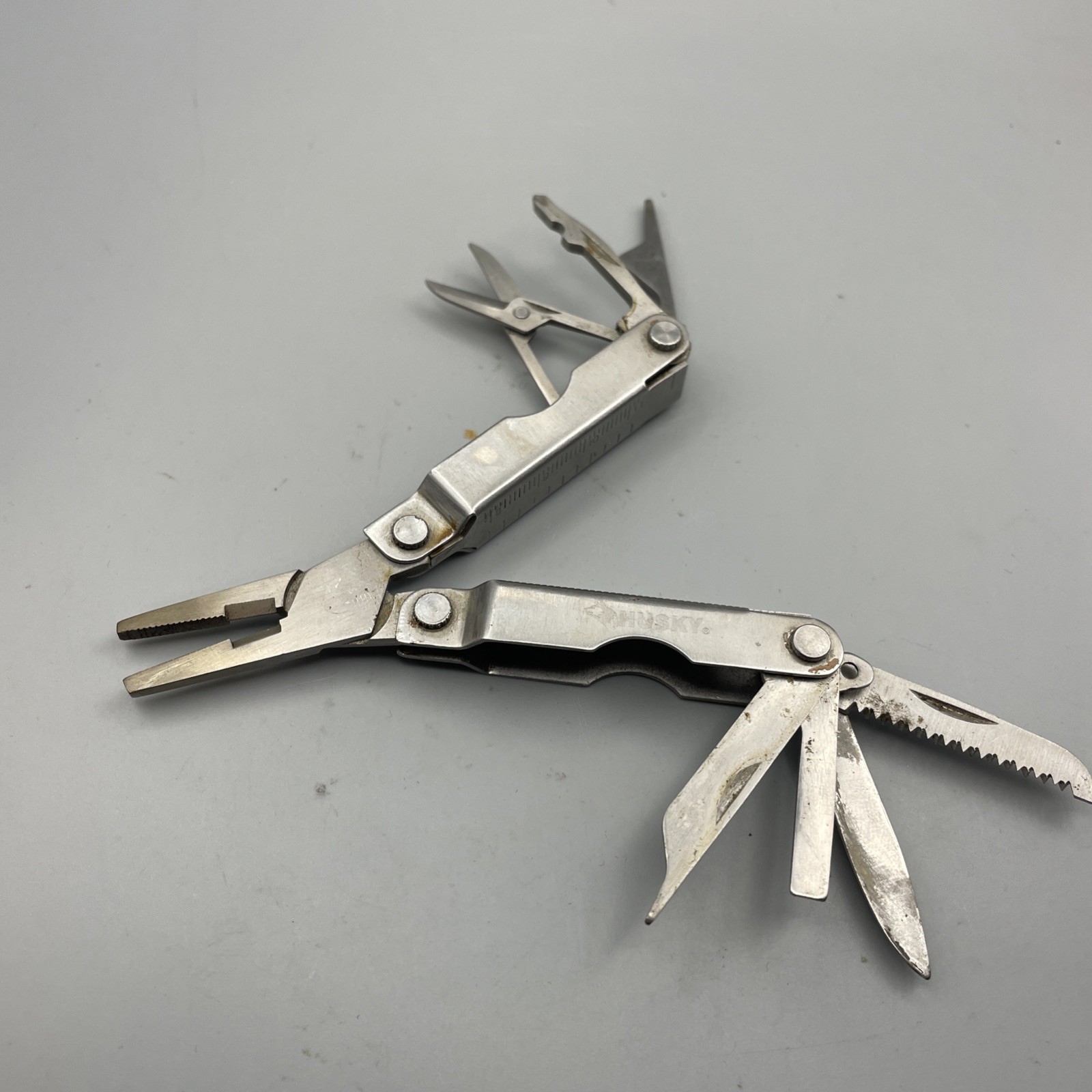 Husky Small Multi-Tool, 2 1/2” Long Closed