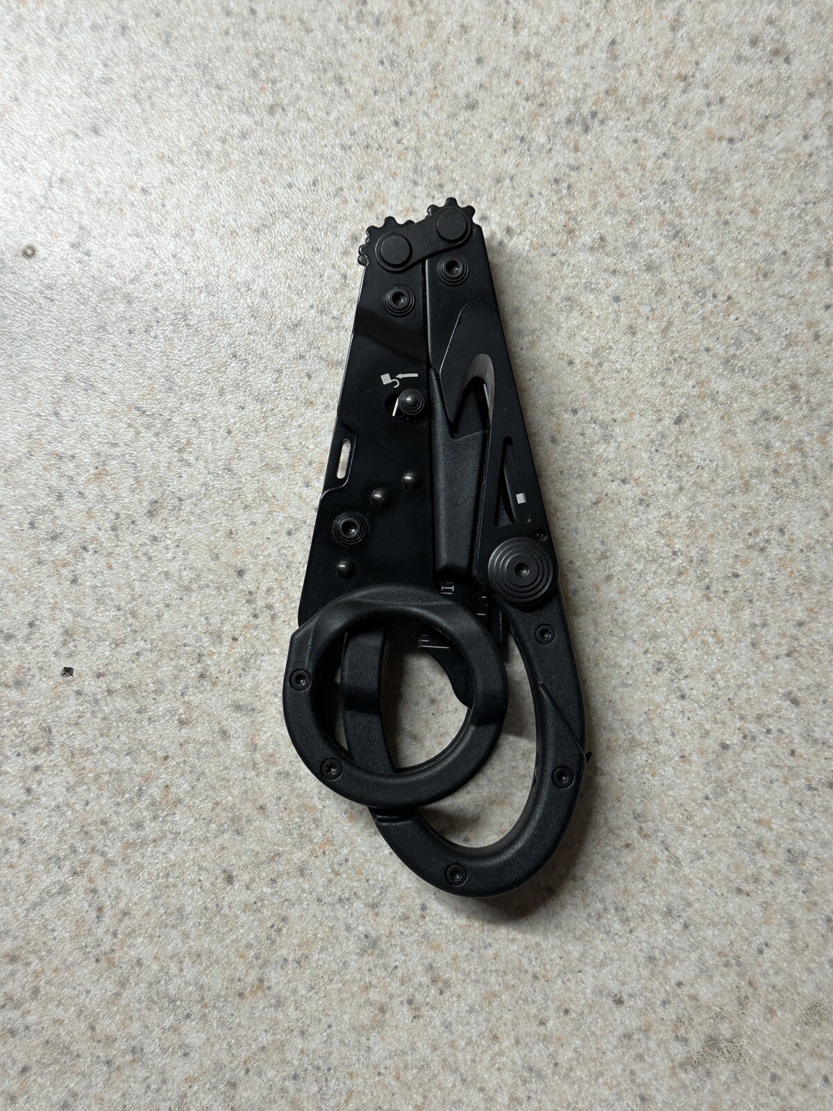 SOG ParaShears Medical/Rescue Scissors Multi-Tool with Sheath
