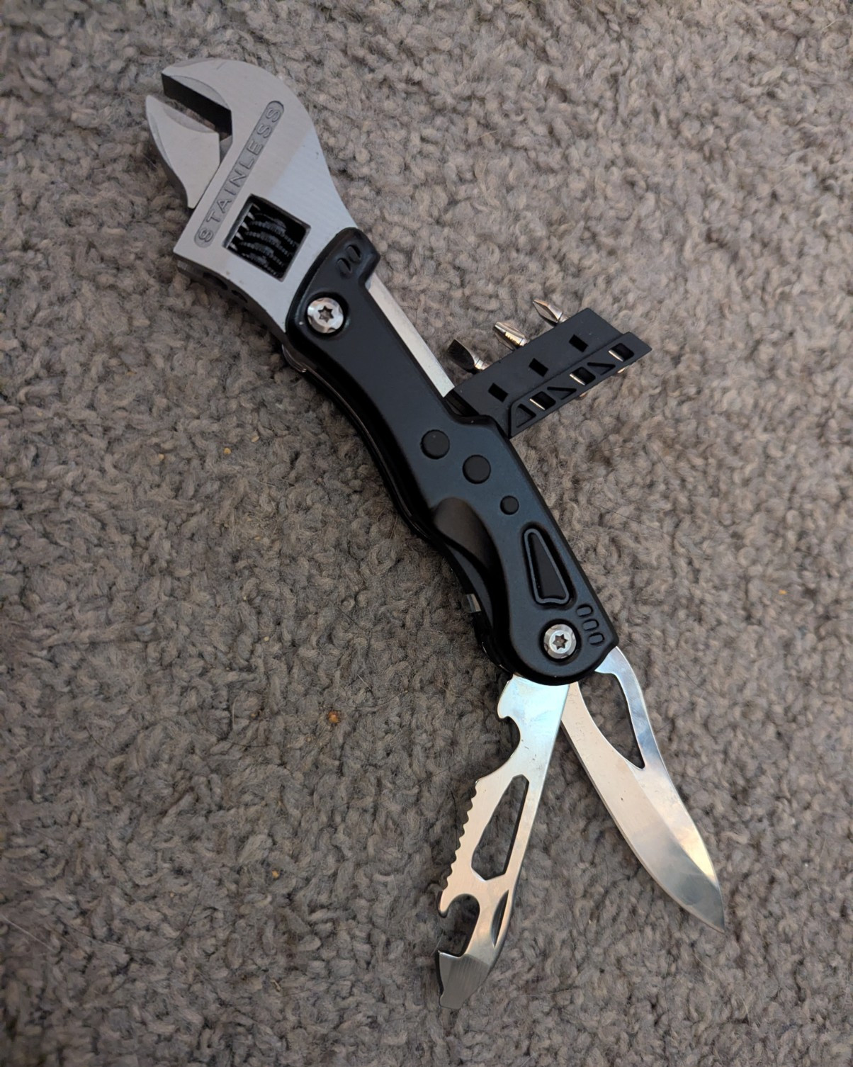 10-in-1 Foldable Multi-Tool Adjustable Wrench Knife, Black/Silver