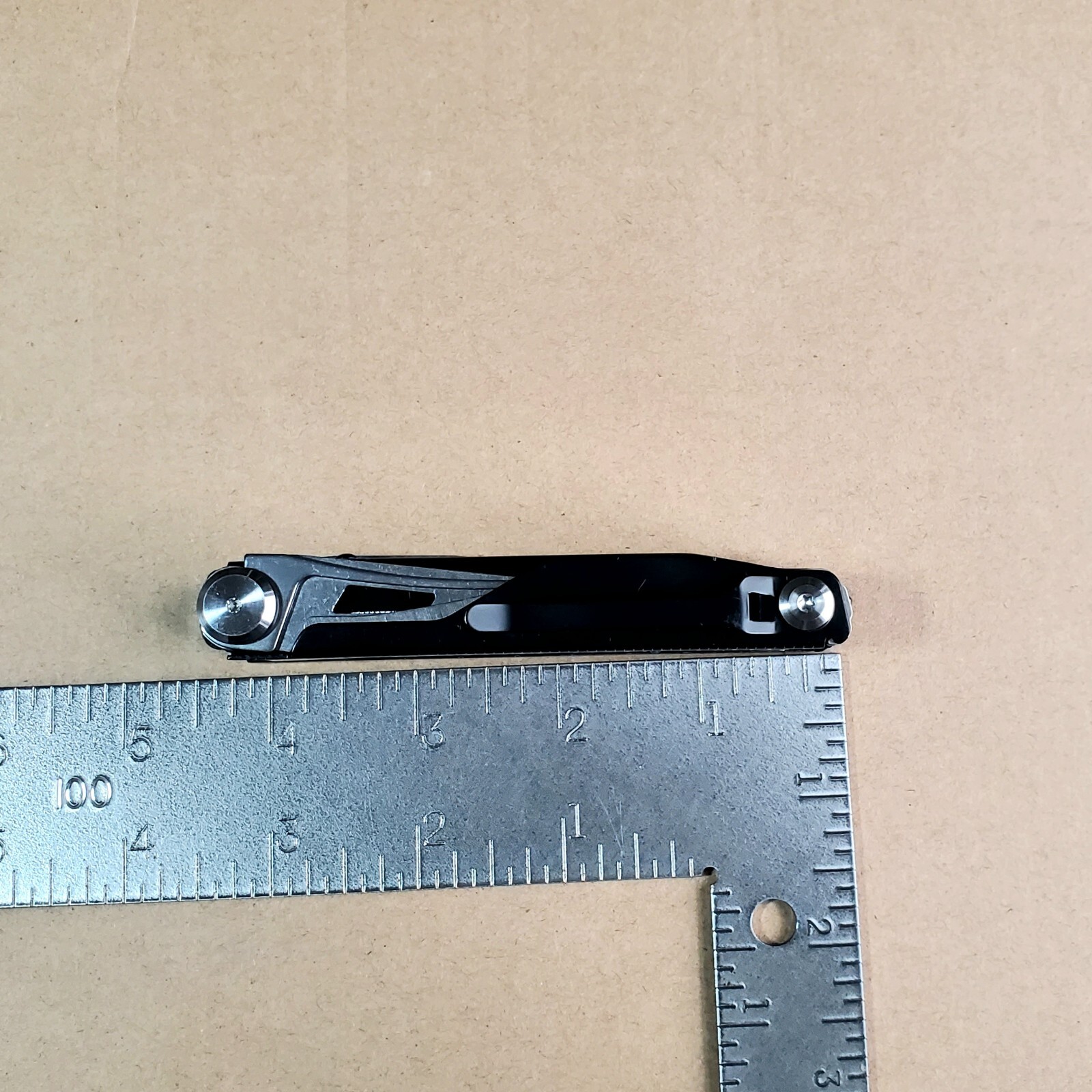 NexTool Knight EDC 11-in-1 Multitool Knife Folding Hand Tool Black 4.34″ Closed