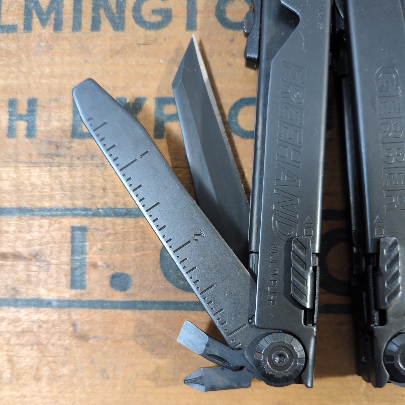 Gerber USA Freehand Black Oxide Multiplier, Multi-Tool
