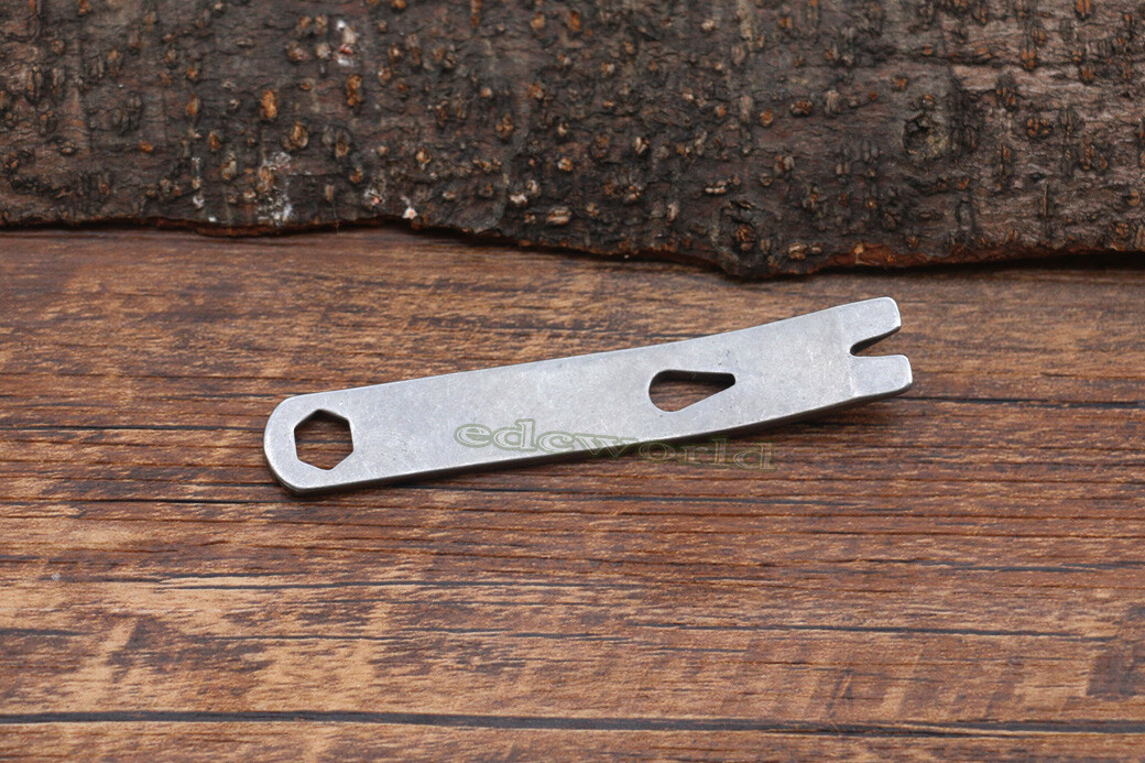 EDC Anti Skid Umbrella Rope Crank Stainless Steel Crowbar Keychain Pocket Tool