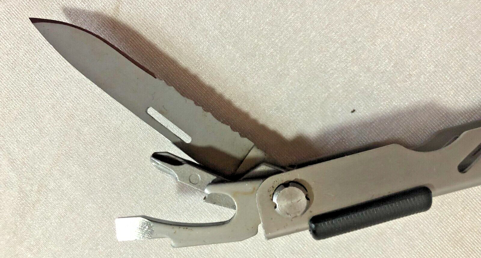 Gerber USA MP400 Multi Tool Plier Compact Sport Silver Knife