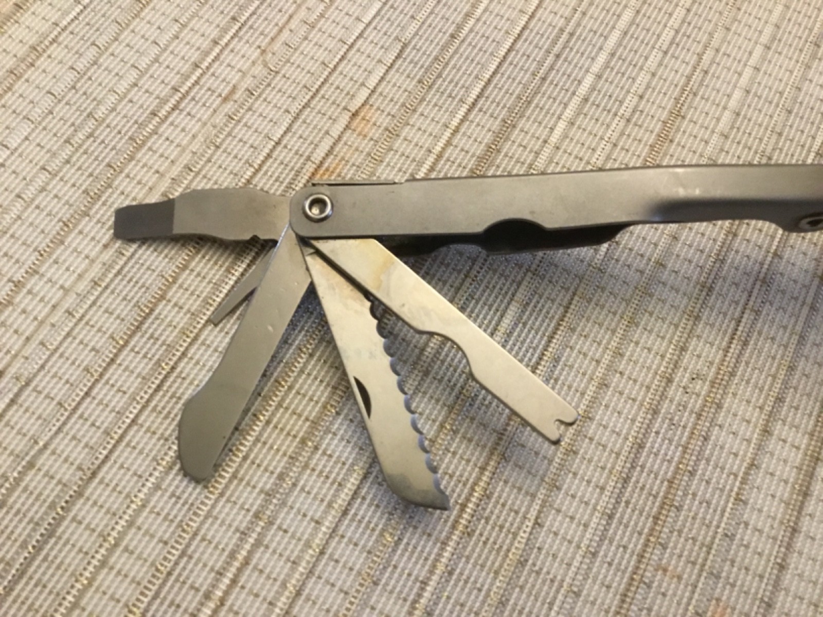 Schrade Tough Tool ST1 Multi-Tool USA Very Nice