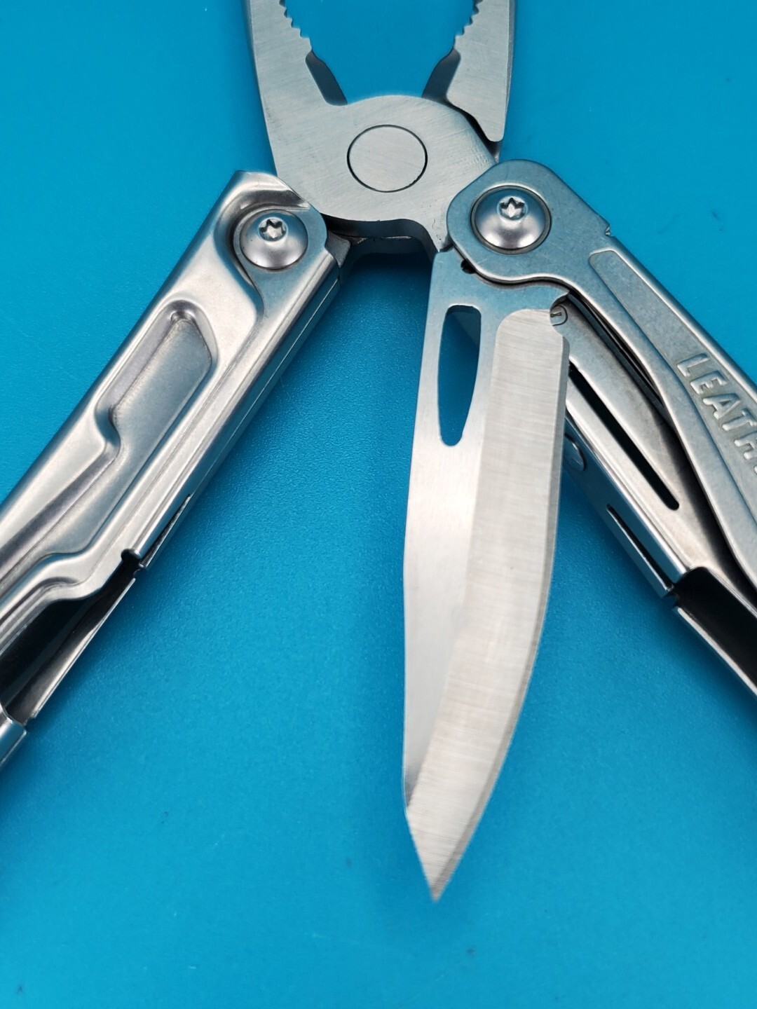 Leatherman Bolster 13 Tool Stainless Steel Multi-Tool!