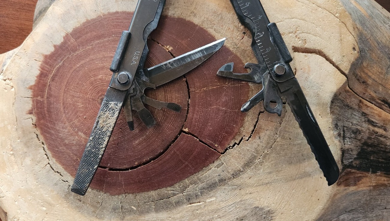 Gerber MP600 Multi-Tool Multi-Plier Black Oxide – Great Condition – G88
