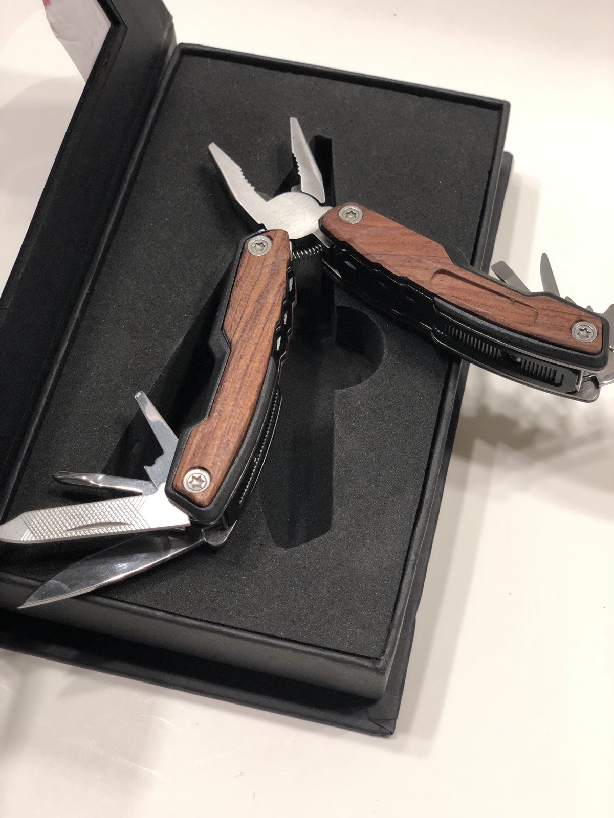 10 In 1 Multi Pliers SunTools Professional Multi Pliers ( Gift Box )