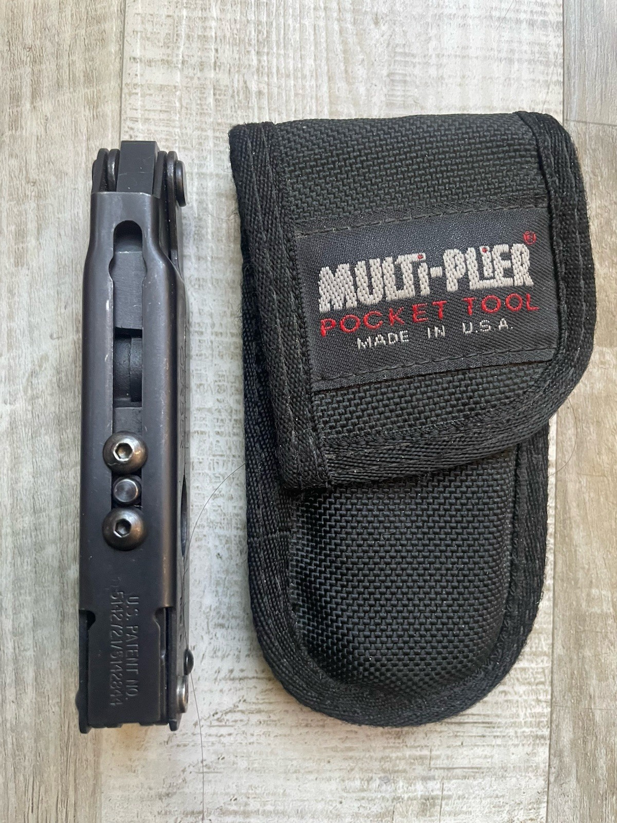 Gerber Multi Plier Pocket Tool Kit ,very Good Condition.