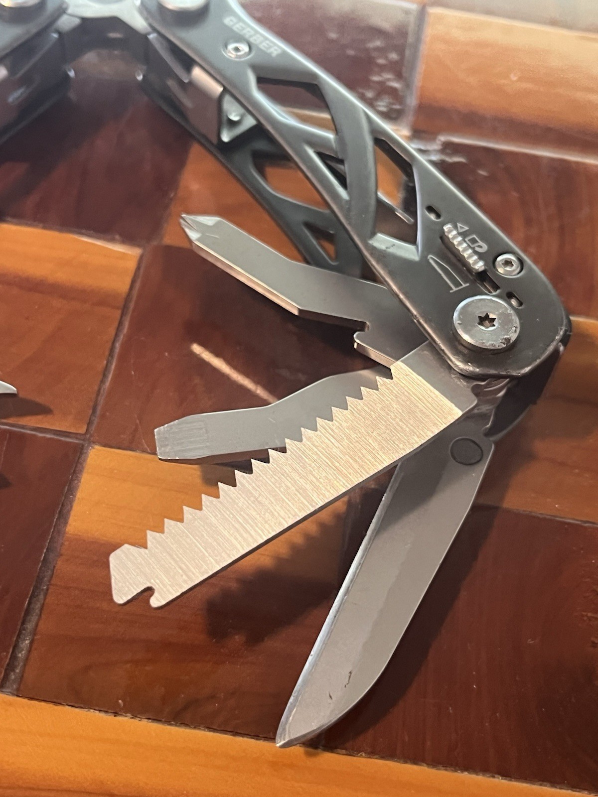 Gerber Suspension Multi-tool With Sheath