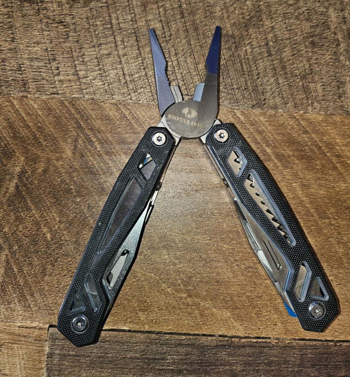 MOSSYOAK 21-in-1 Multi Tool