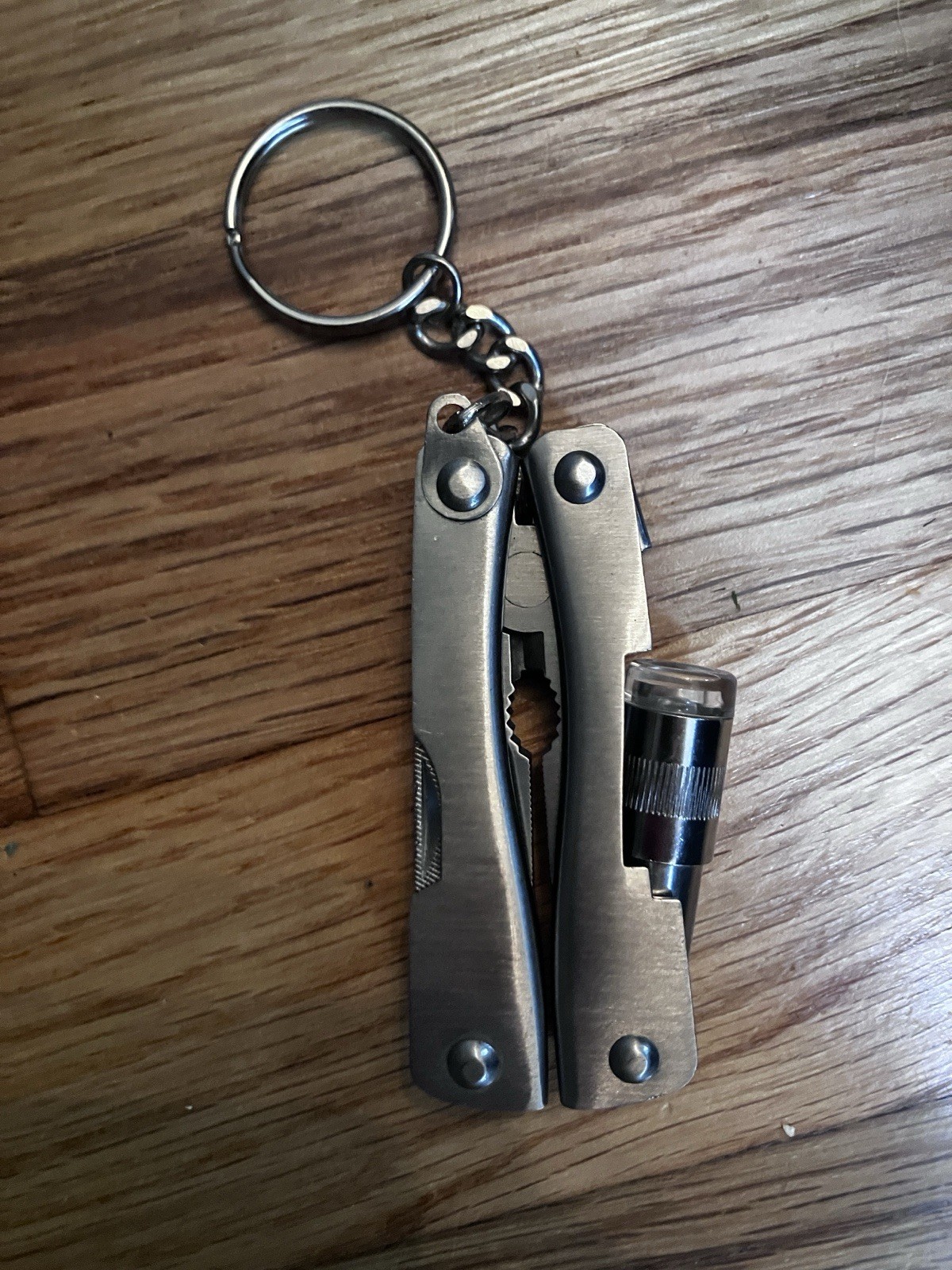 Multi Tech Solutions Multi Tool Keychain and Pen Set