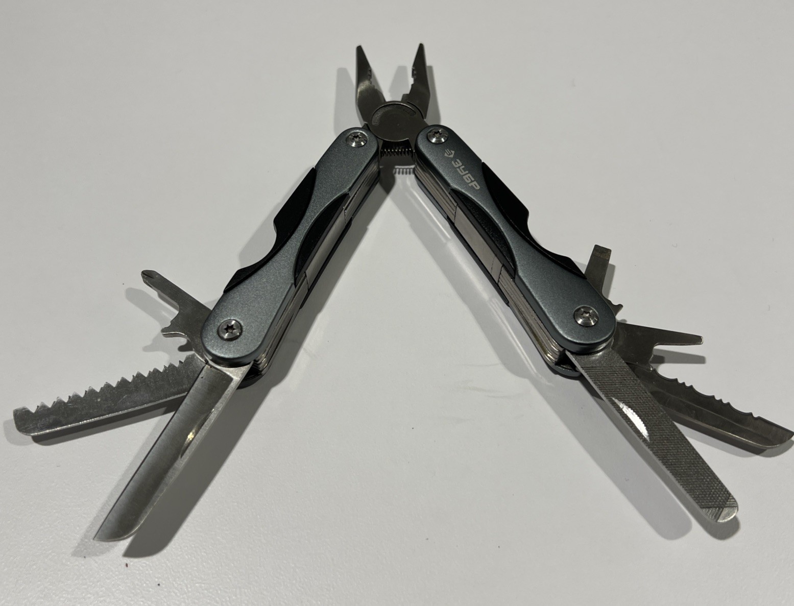 Zubra 3Y6P Multi-Tool 8-in-1 + Nylon Case Black Green EUC