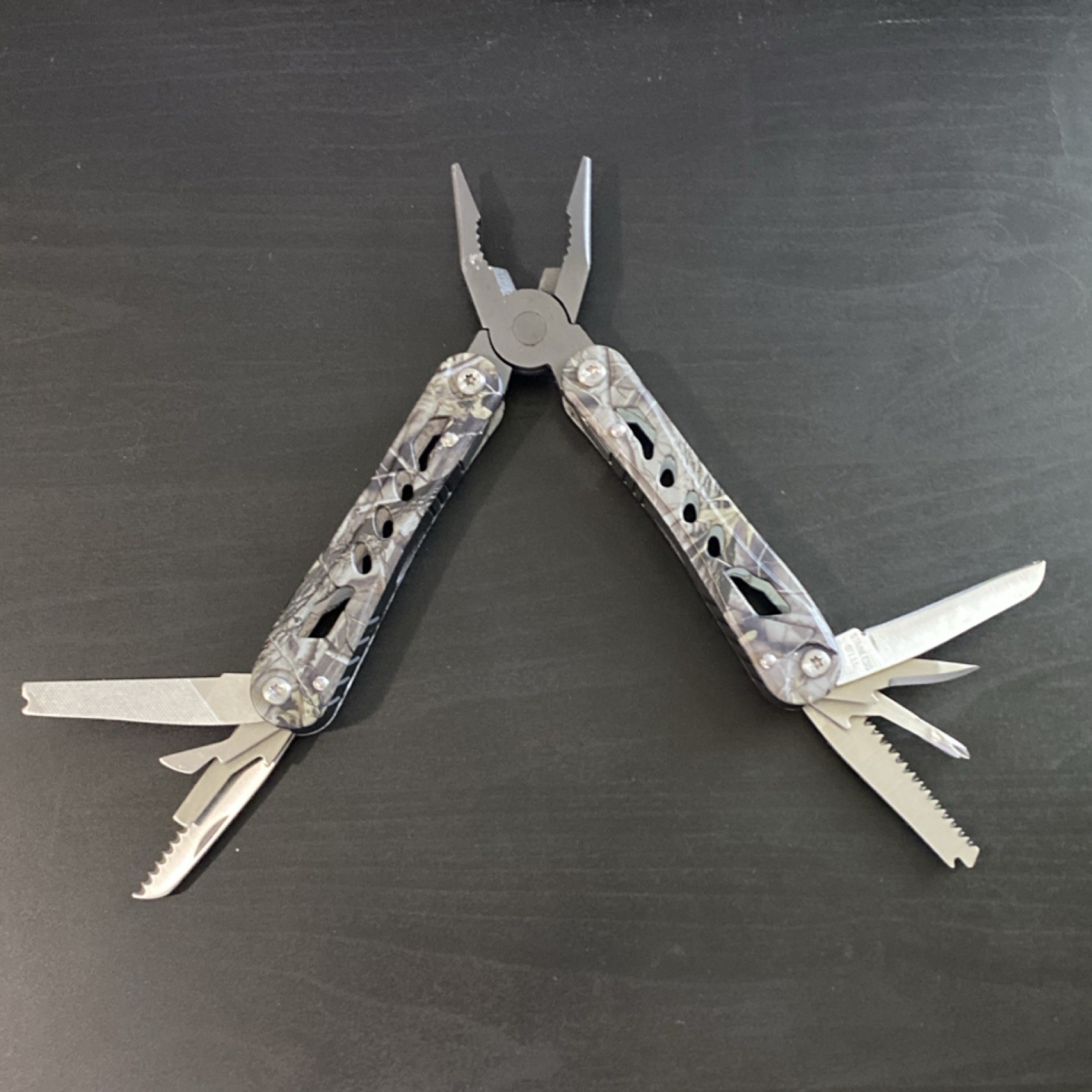Guidesman Multi-Tool Camo 10-in-1 Pliers Pocket Knife With Sheath