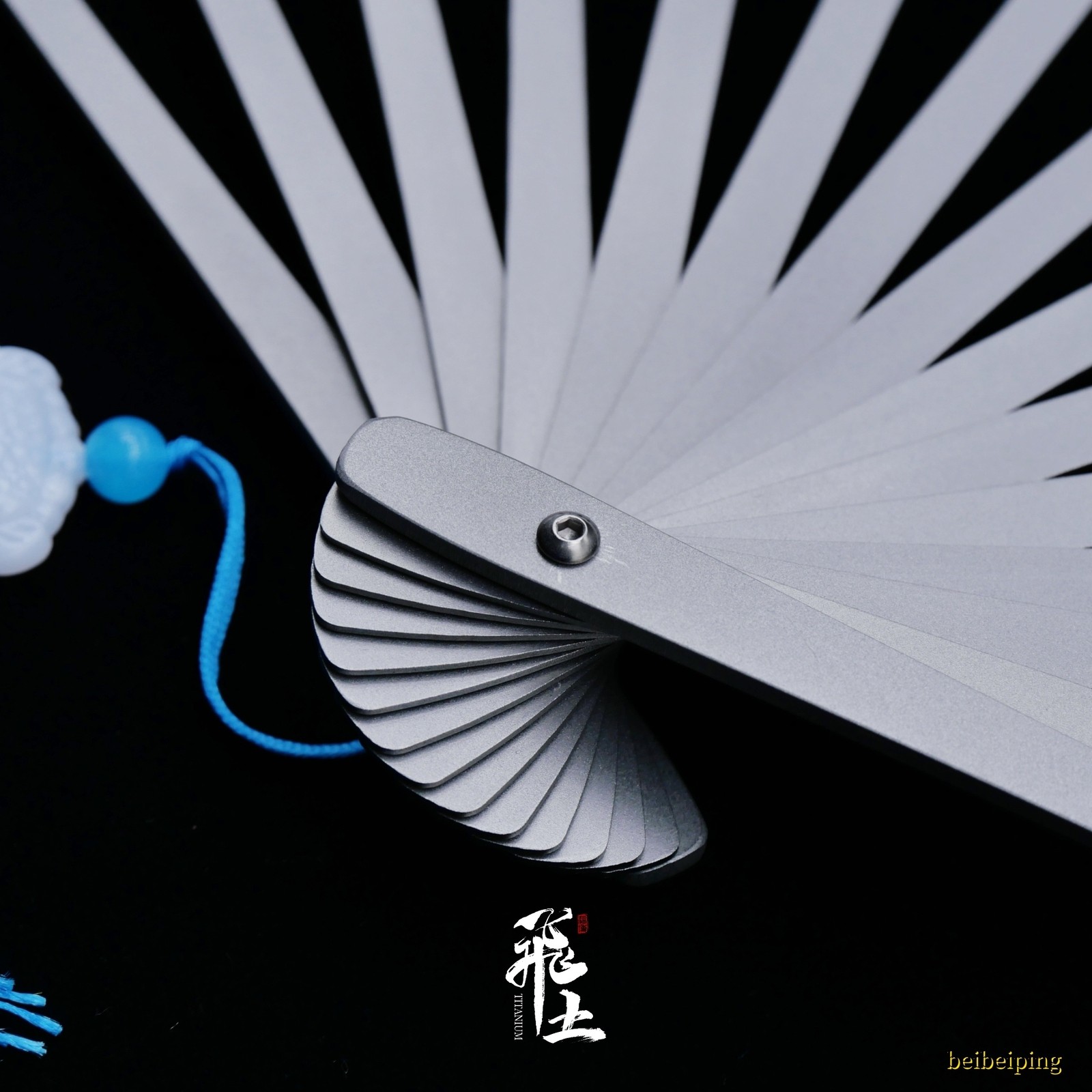 10” Titanium Alloy Folding Fan Martial Arts Portable Kung Fu Folding Fan Gift