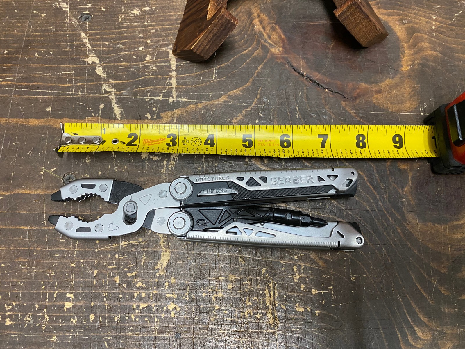 Gerber Dual Force Multi-Tool | 12 tools | 12oz | Stainless | 3.25″ Blade | Lock