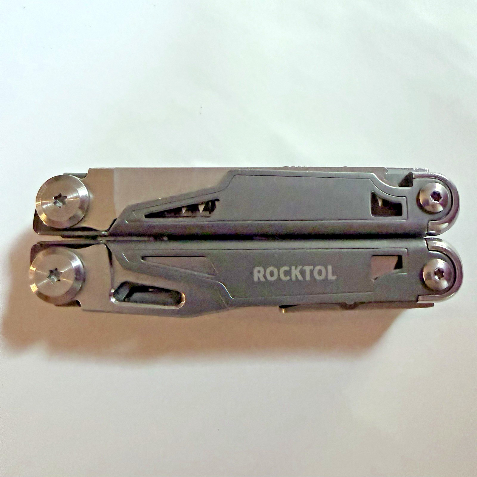 ROCKTOL Multitool 17-in-1 Multi-Tool Pliers, Screwdriver, Scissors, Pocket Knife