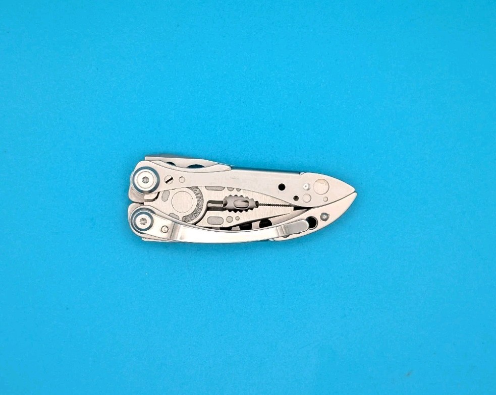 Leatherman Freestyle Multi-Tool – Discontinued – FAST SHIPPING!