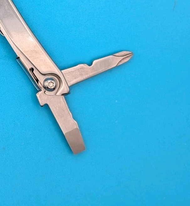Leatherman Bolster 13 Tool Stainless Steel Multi-Tool!