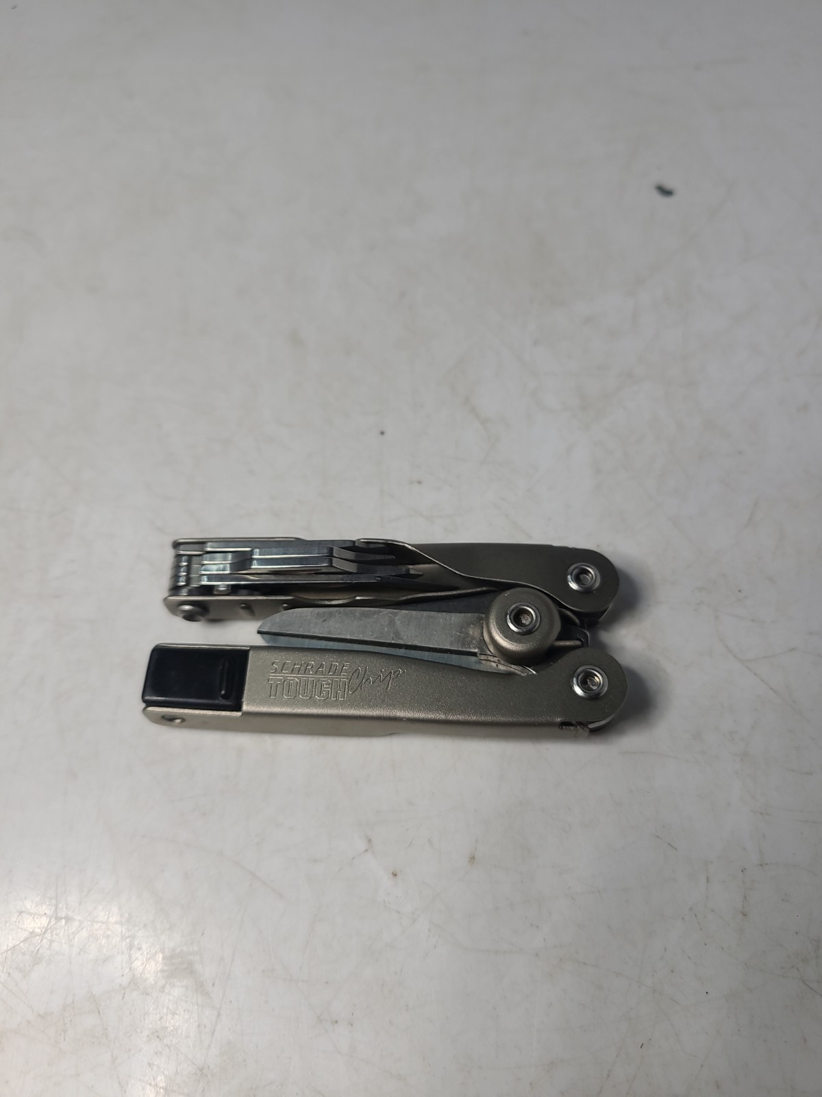 Schrade USA ST2 Multi-tool Tough Chip Compact Mini Tool