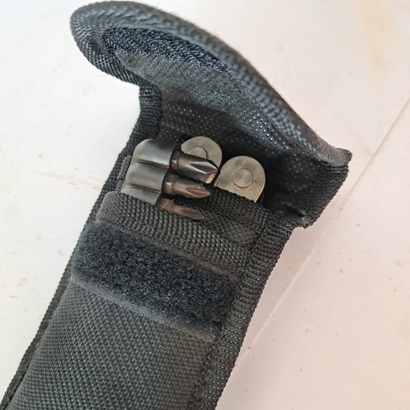 Outdoor Edge Multi-tool With 12 Bits And Case
