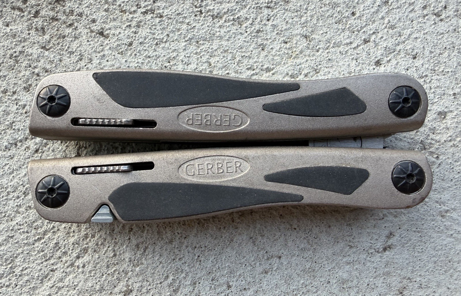 GERBER MULTI PLIER MP800 USA LEGEND FOLDING MULTI TOOL KNIFE 066V GOOD CONDITION