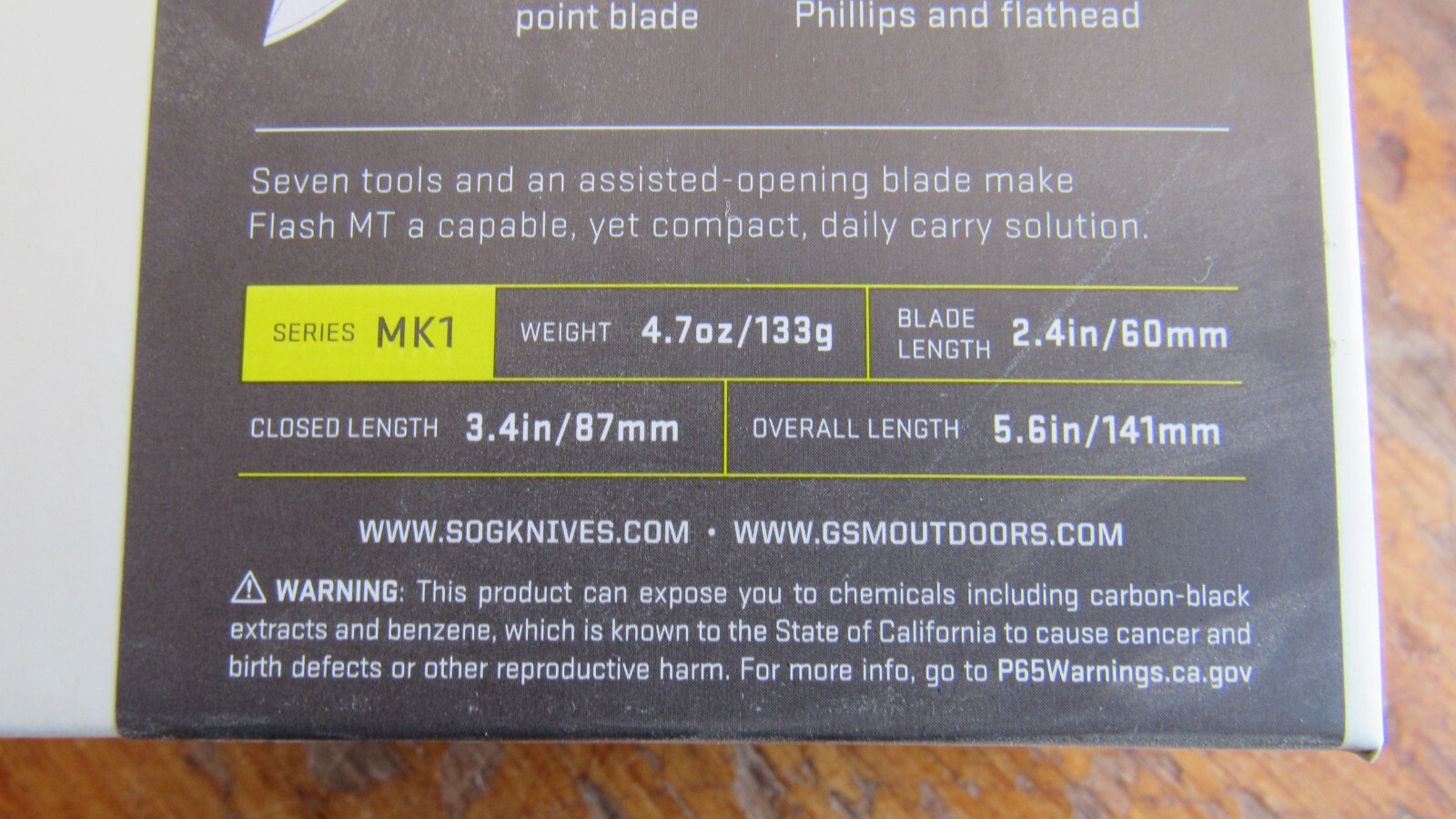 SOG Flash MT 7 tool Multi-Tool CRYO D2 Blade Stainless Steel Handle Black Grey