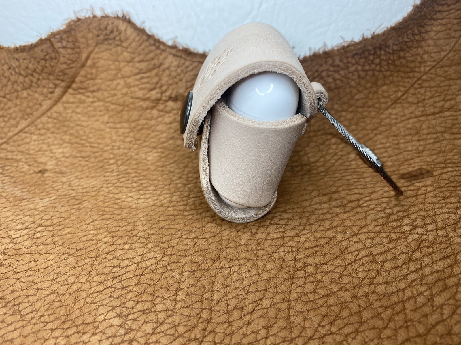 AirPods Case Leather Tan Craft Fashion Design Genuine Leather Handmade Music
