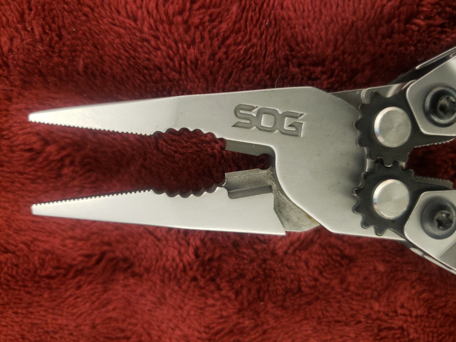 Retired SOG PowerPlay Knife Pliers Multi Tool