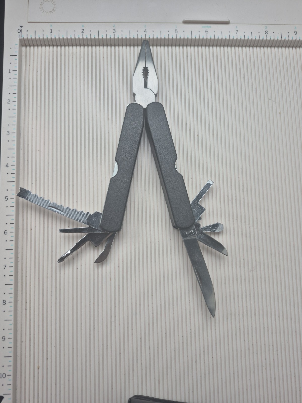 Handyman Club Of America Folding Multi Tool Pliers Knife