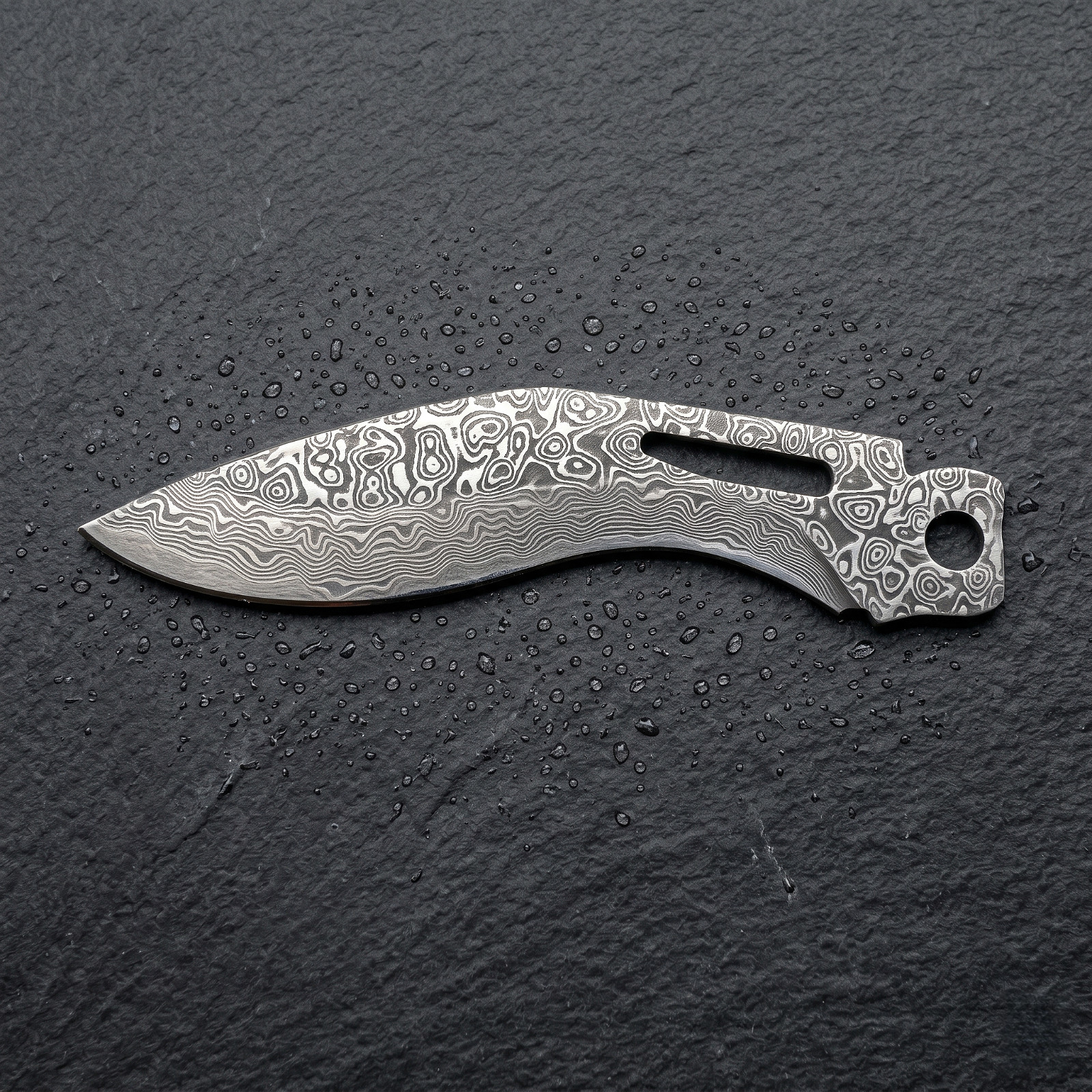 Give Your Leatherman Surge the Upgrade It Deserves – VG10 Damascus Blade