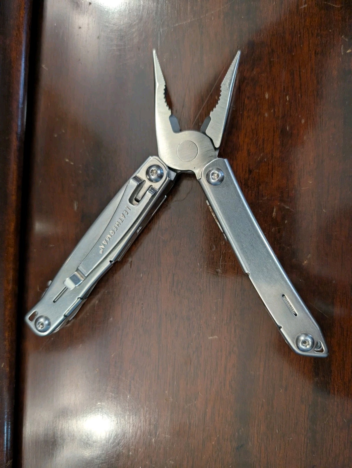 Leatherman Sidekick Multi-Tool, Knife, Pliers, Saw, EDC A