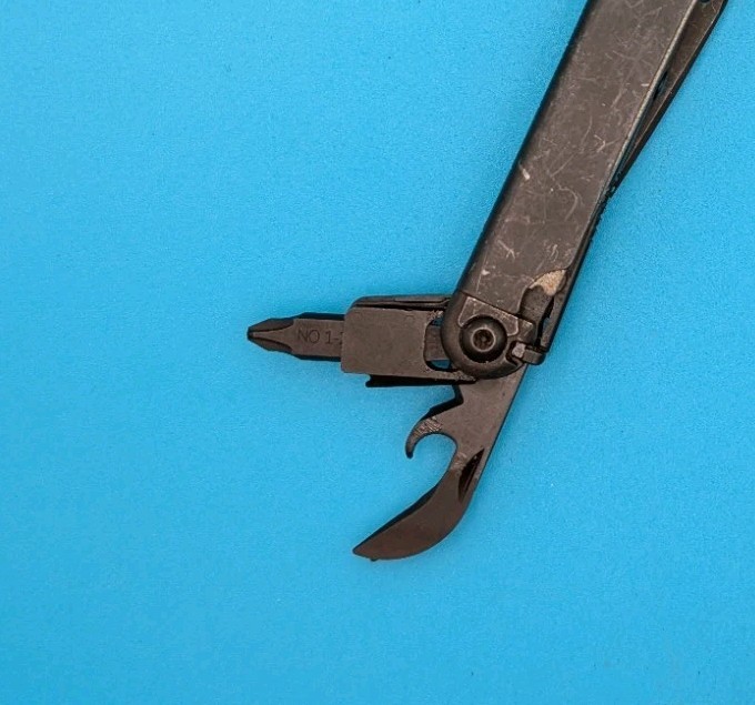 Leatherman Wave Plus + Multi-Tool! FAST SHIPPING! BLACK! WITH SHEATH! *MON PAPA*