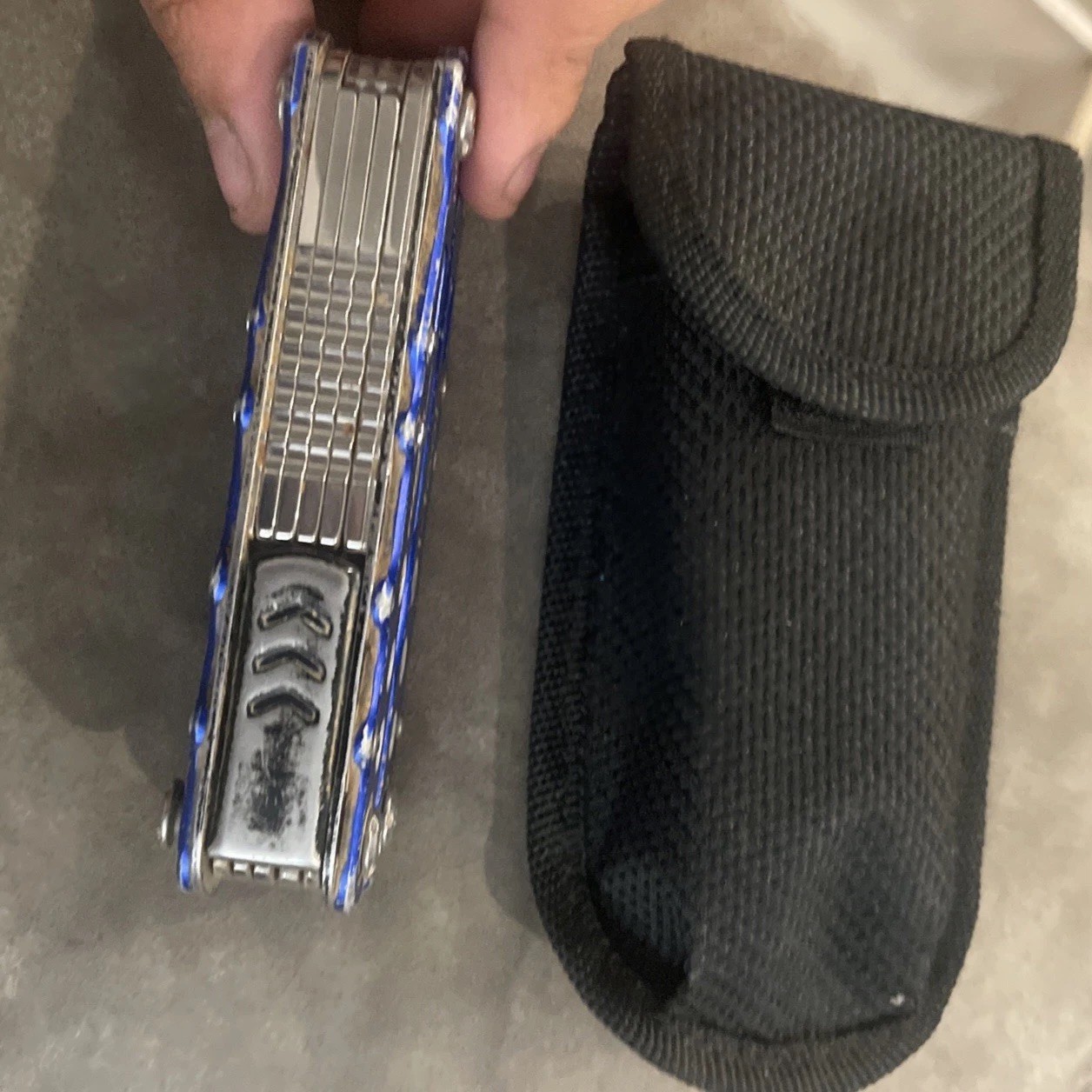 King Innovation 46600 Irrigation Multi-Tool,Blue With Shealth In Good Condition